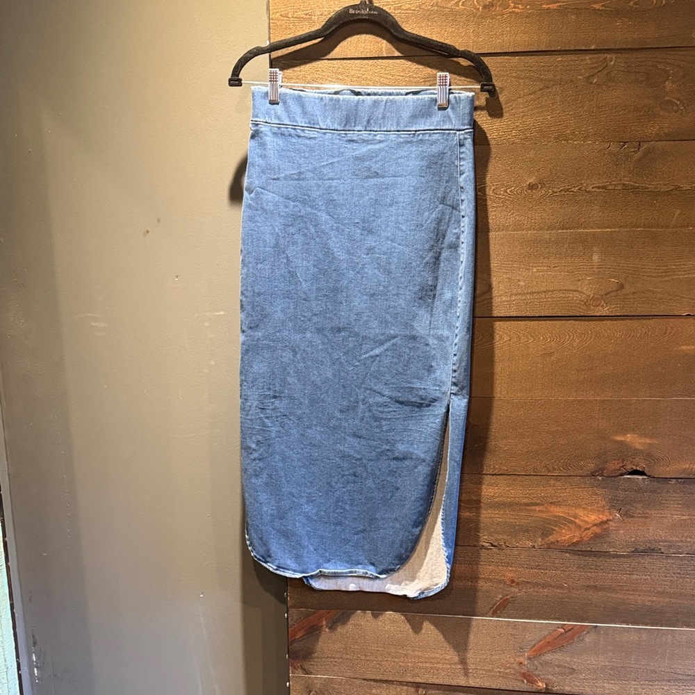 Frank & Eileen Light Blue Denim Midi Skirt with Side Slit